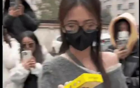 香港娱乐吃瓜爆料事件,秘闻、恋情、豪门恩怨大揭秘