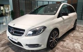 上海2手车,“上海巨广电气有限公司YD验电手车与ZN85-40.5接地式手车技术解析”