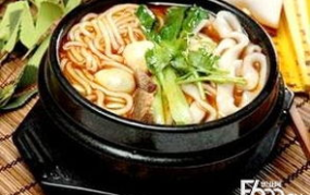 川味斋土豆粉加盟,特色小吃创业新选择，轻松赚钱攻略解析”